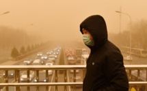 Tempête de sable et pollution: cocktail suffocant à Pékin