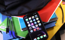 L'interdiction des téléphones portables en milieu scolaire : Réactions contrastées à Saint-Louis