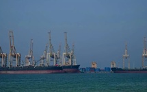 Pétrole : Le prix du baril flambe de 13% après le blocage du détroit d'Ormuz