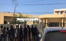 Barricades, gendarmes et conférences de presse : Dakar retient son souffle avant le vote constitutionnel