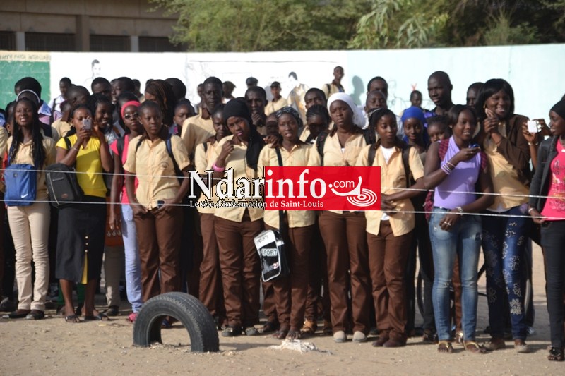 Lancement des activités du Gouvernement scolaire Lycée Charles Degaulle09