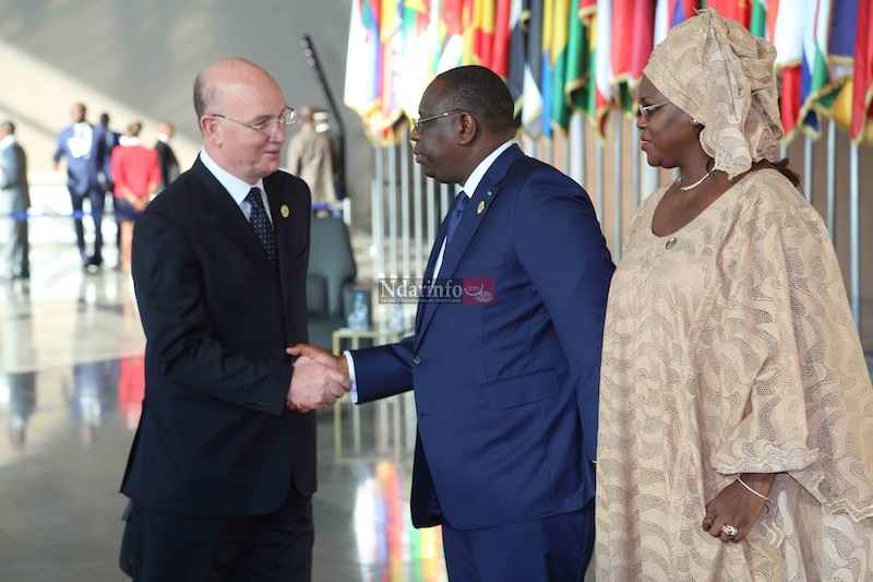 ARRIVEE DE CHEFS D ETATS (49)