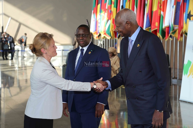 ARRIVEE DE CHEFS D ETATS (42)