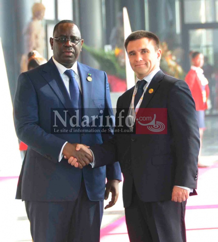 ARRIVEE DE CHEFS D ETATS (19)