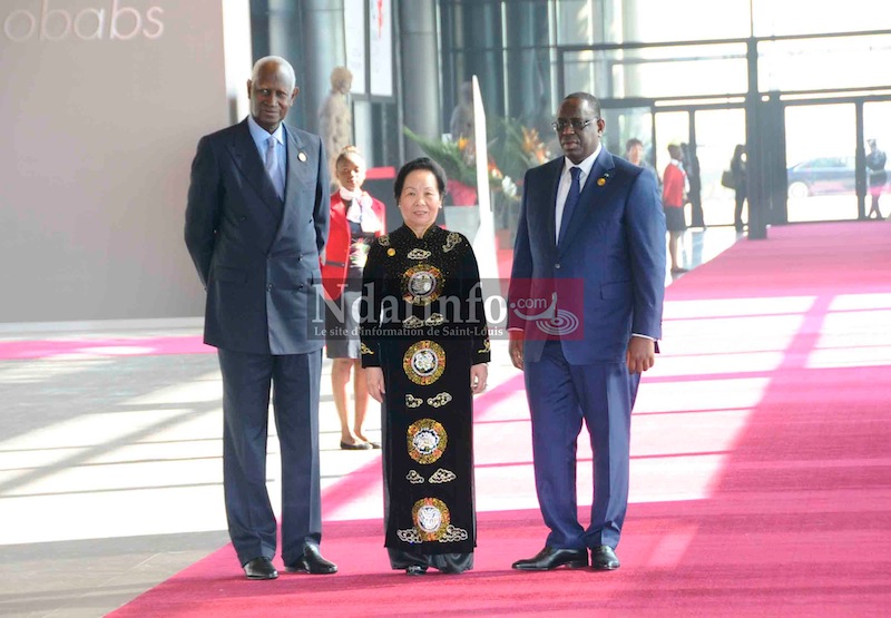 ARRIVEE DE CHEFS D ETATS (20)