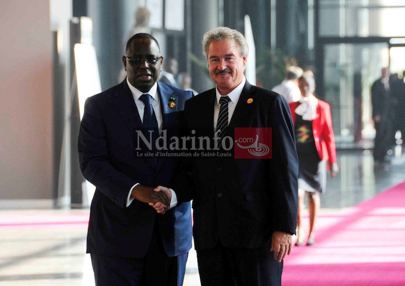 ARRIVEE DE CHEFS D ETATS (4)