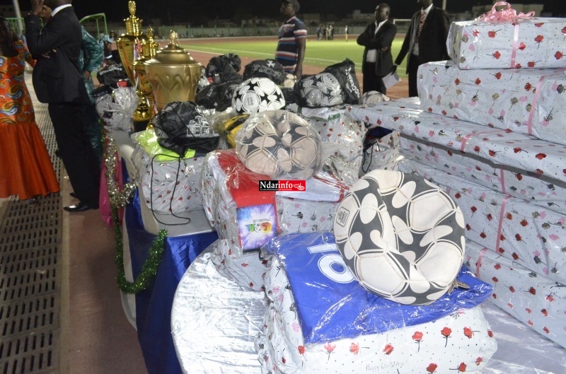 12431373_1066113943421310_292501611_n