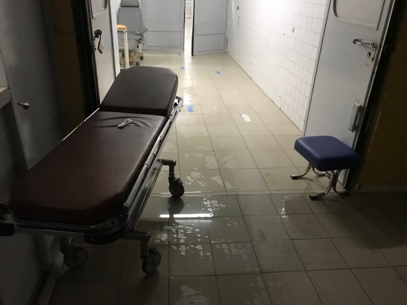 Inondation du couloir du bloc opératoire